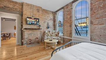 4 soveværelser, skrivebord, strygejern/strygebræt, gratis Wi-Fi