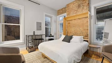 1 sovrum, skrivbord, strykjärn/strykbräda och gratis wi-fi