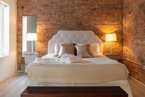 2 habitaciones, escritorio, tabla de planchar con plancha y wifi gratis 