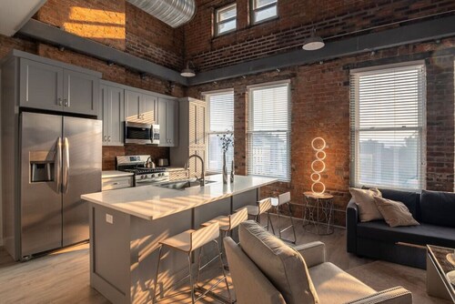 Entire Historic Building: Sleeps 30