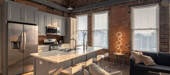 Entire Historic Building: Sleeps 30