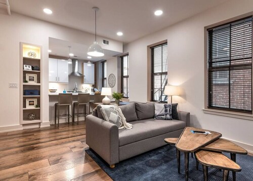 Walk Everywhere From This Newly Renovated Condo