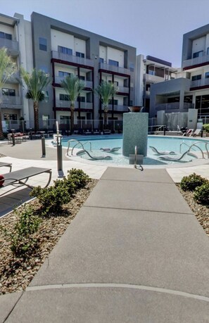 Outdoor pool, a heated pool