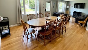 Interior - Getaway St Andrews - Bright Spacious Vacation Home (St. Andrews)