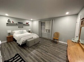 4 habitaciones, tabla de planchar con plancha y wifi gratis 