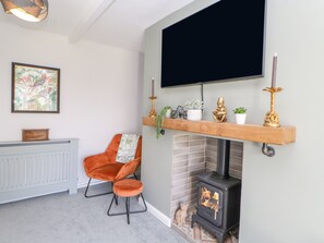 2 bedrooms, individually decorated, individually furnished, free WiFi