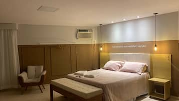 Premium Double Room, 1 Bedroom | Minibar, individually decorated, individually furnished, desk