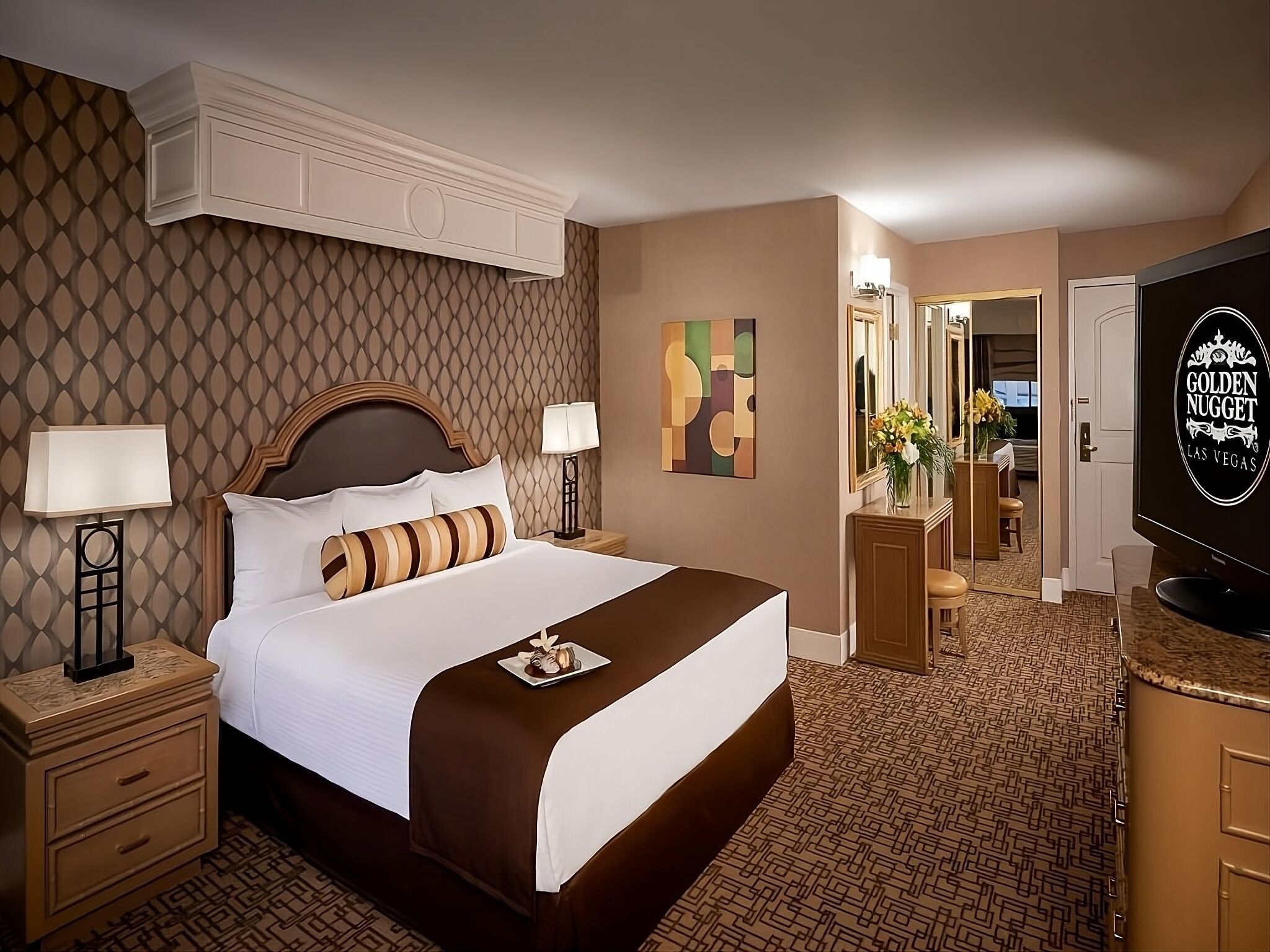 3 Carson Tower Deluxe King  Rooms at Golden Nugget Las Vegas, 2 Pools!