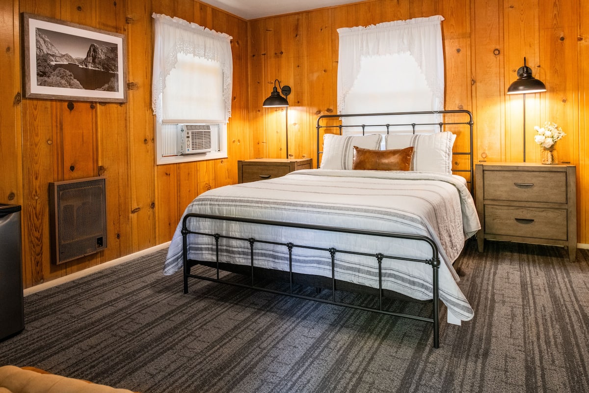 Standard Room | 1 bedroom, free WiFi, bed sheets