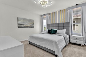 5 chambres, fer et planche à repasser, Wi-Fi, draps fournis