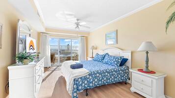 3 間睡房、書桌、熨斗/熨衫板、可攜式嬰兒床