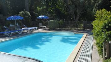 Piscine extérieure, piscine chauffée