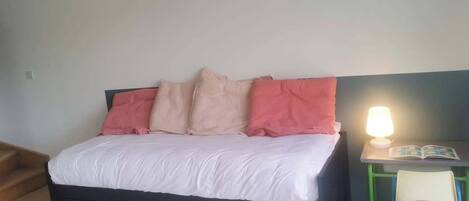 15 sovrum, skrivbord, strykjärn/strykbräda och wi-fi