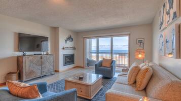 TV, fireplace, DVD player, table tennis