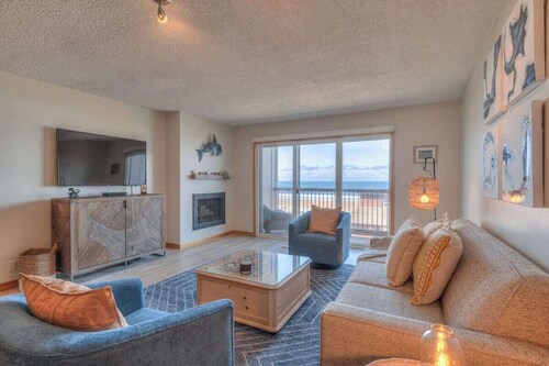 Oceanfront Condo - Second Floor - Pet Friendly!