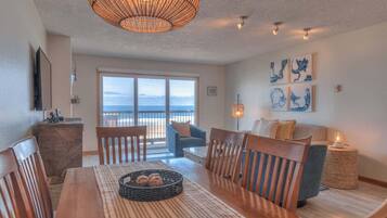 TV, fireplace, DVD player, table tennis