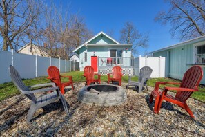 Terrace/patio - Perfect cottage for a quiet getaway with fire pit (South Haven)