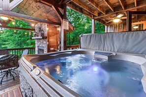 Bain à remous extérieur