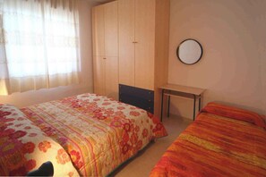 2 bedrooms
