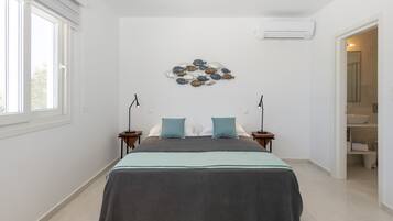 Quarto casal panorâmico, vista para o mar | Roupas de cama premium, cofres nos quartos, quartos à prova de som