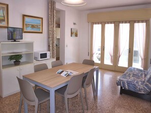 Dining - Holiday apartment mit Klimaanlage und Balkon (Lignano Sabbiadoro)