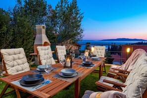 Outdoor dining - Villa Magic Hill with Pool (Opatija)