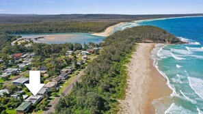 Beach nearby - Walawaani at Narrawallee (Narrawallee)