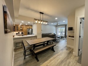 Dining - Bright Haus Lakeview at the Village at Breck ,Stunning Views, Ski In/Out In Town (Breckenridge)