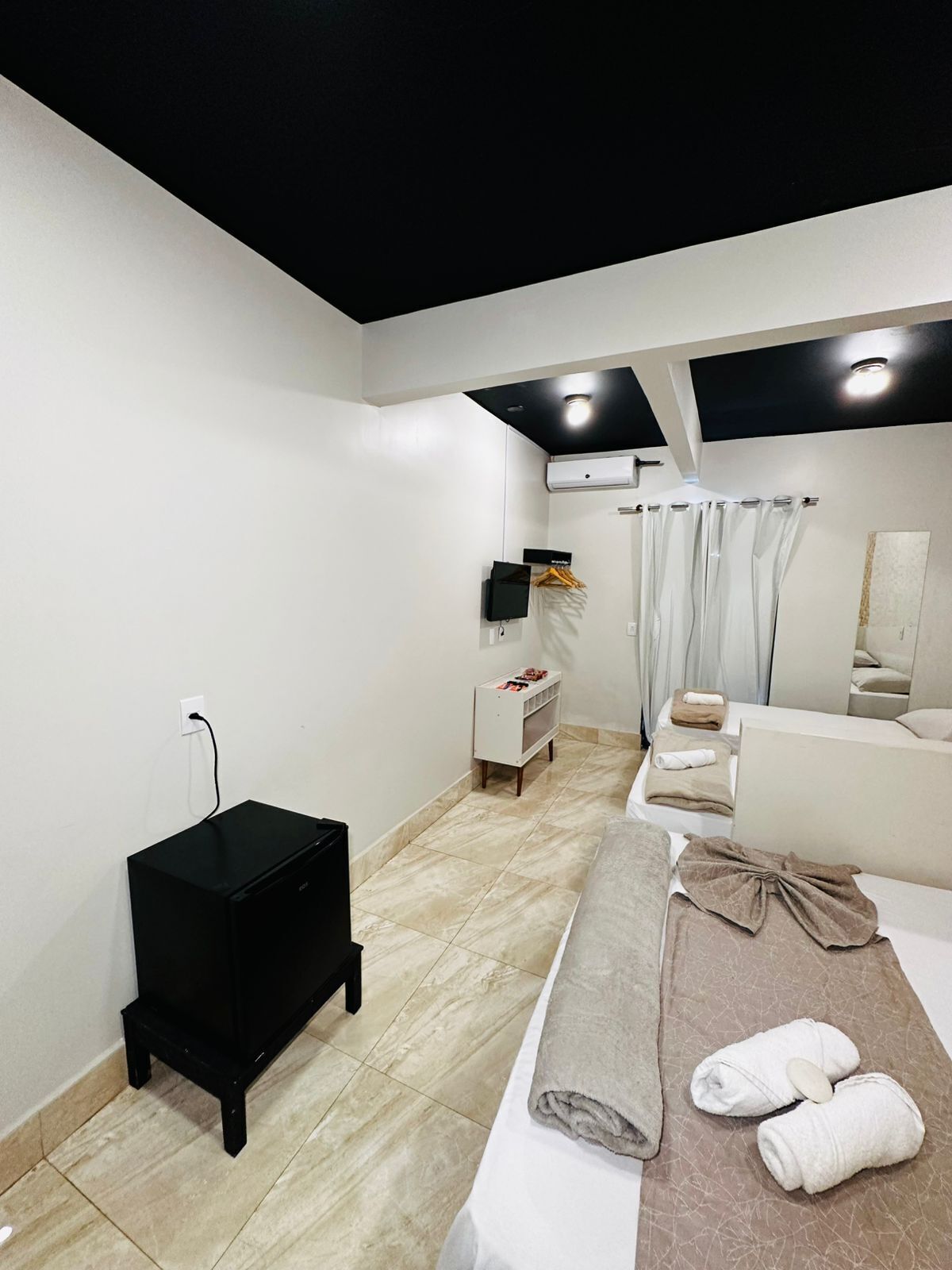 Habitación cuádruple familiar | Ropa de cama de alta calidad, colchones Select Comfort, minibar