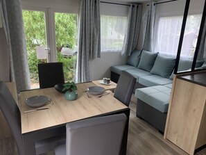 Interior - Mobile Home (Lège-Cap-Ferret)