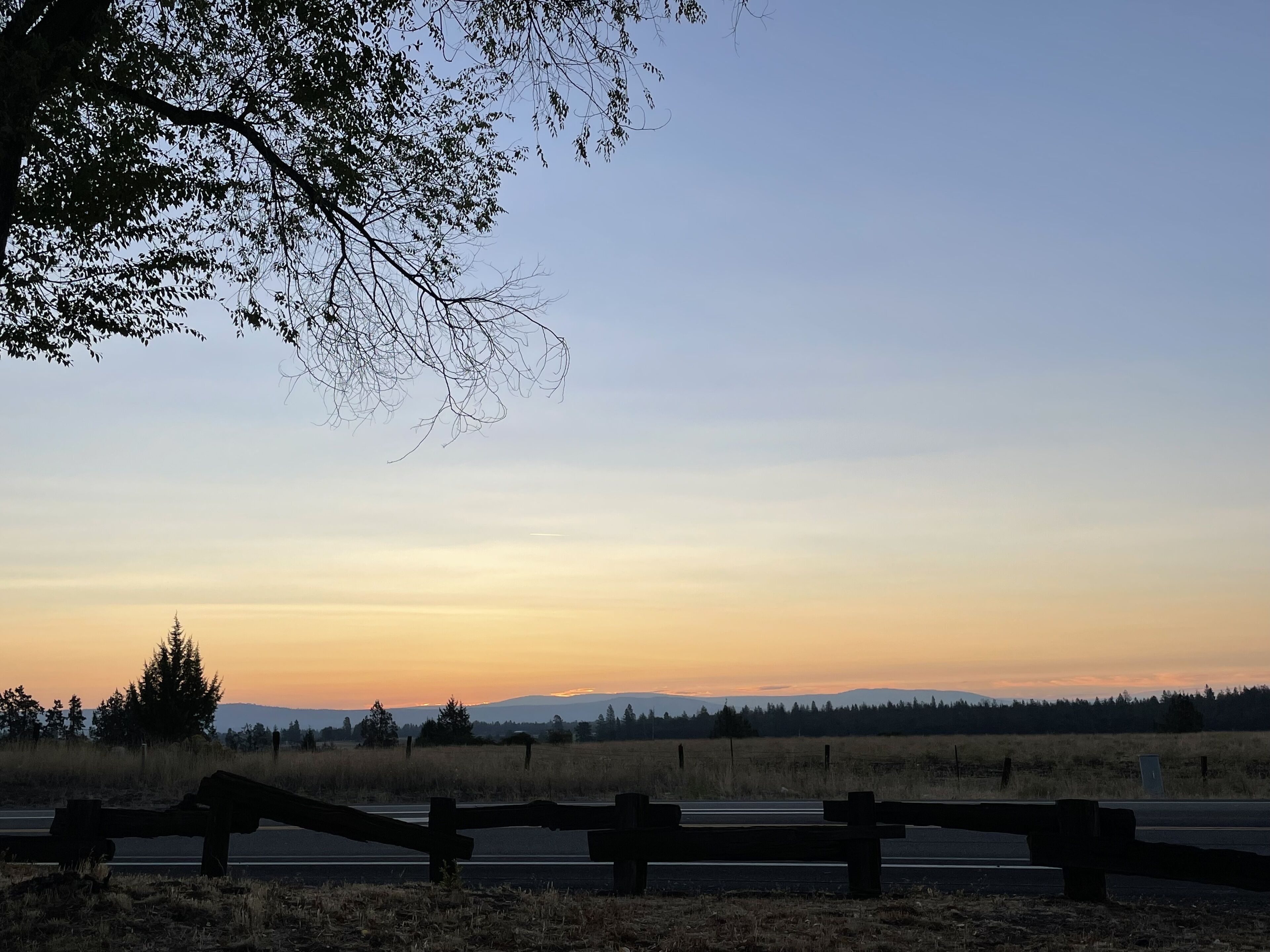 1 bedroom, egyptian cotton sheets, premium bedding, memory-foam beds