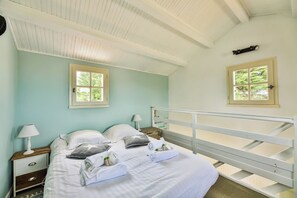 3 camere, ferro/asse da stiro, culla da viaggio, lenzuola