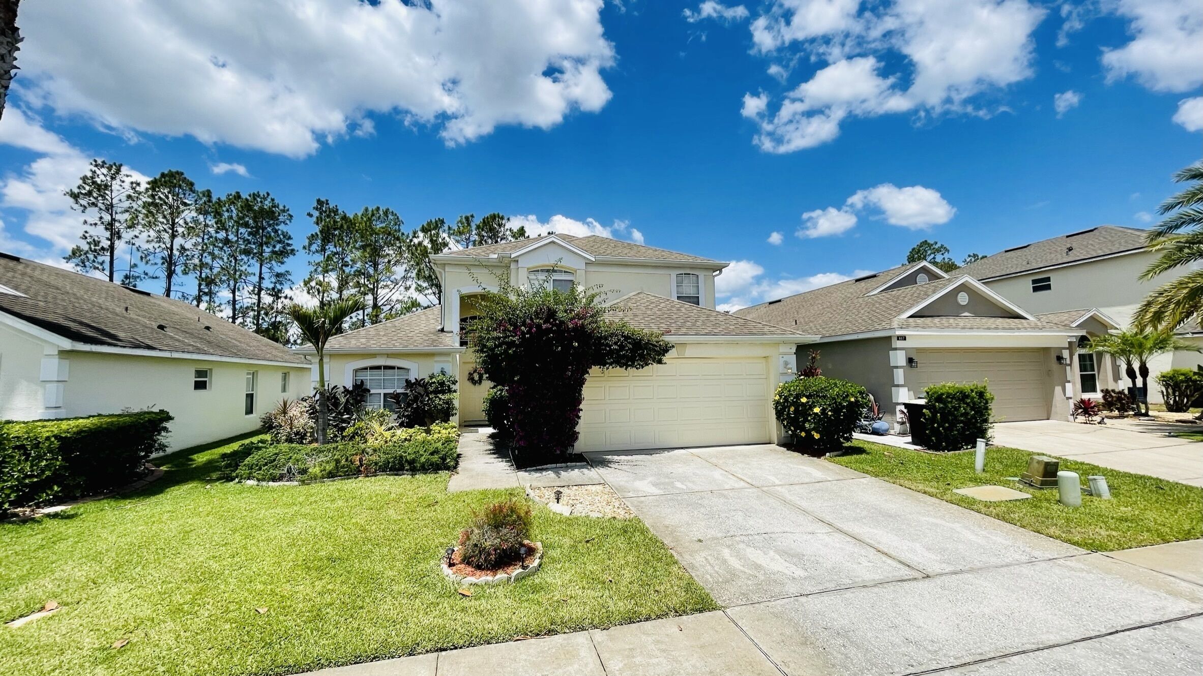 Highlands Reserve 3 Bed Pool Home with Spa, Spacious Living & Golf Course Views