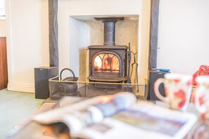 Interior - Middlefield Cottage, rural location close to lake (Coniston)