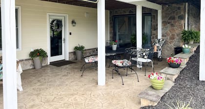 Mt. Gilead Sunrise- Country Suite close to wineries, breweries & wedding venues