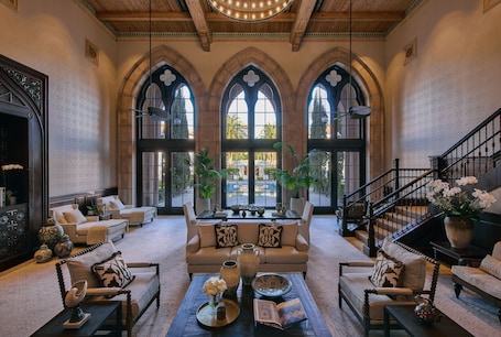 Couples treatment rooms, sauna, hot tub, steam room, Turkish bath