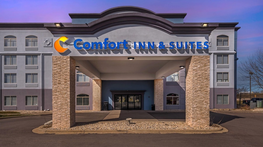 Comfort Inn & Suites Madison East Interstate I-90
