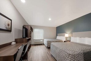 Standard Room, 2 Queen Beds, Non Smoking | Free WiFi, bed sheets - WoodSpring Suites San Antonio UTSA - Medical Center (San Antonio)