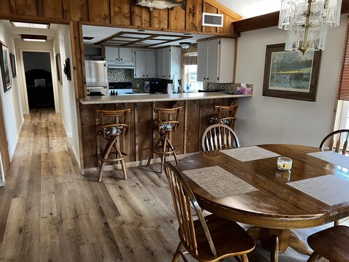 Great Fishing andHunting Lodge and Vacation Home in port O’Connor TX