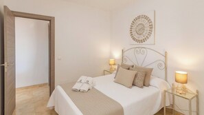 2 室のベッドルーム、アイロン / アイロン台、旅行用ベビーベッド、WiFi