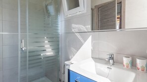 Shower - Villa Diego Torrox by Ruralidays (Málaga)
