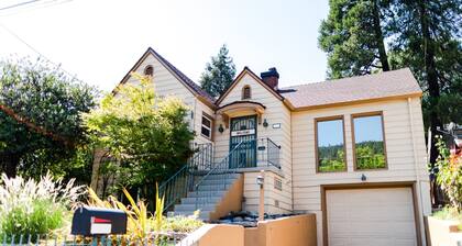 Dunsmuir Adventure House ~ Spacious family getaway