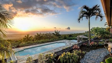 Piscine extérieure, piscine chauffée