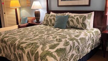 1 bedroom, desk, free WiFi, bed sheets