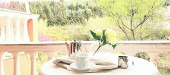 Corfu Escape Two <br>(1-2 min walk to beach) 