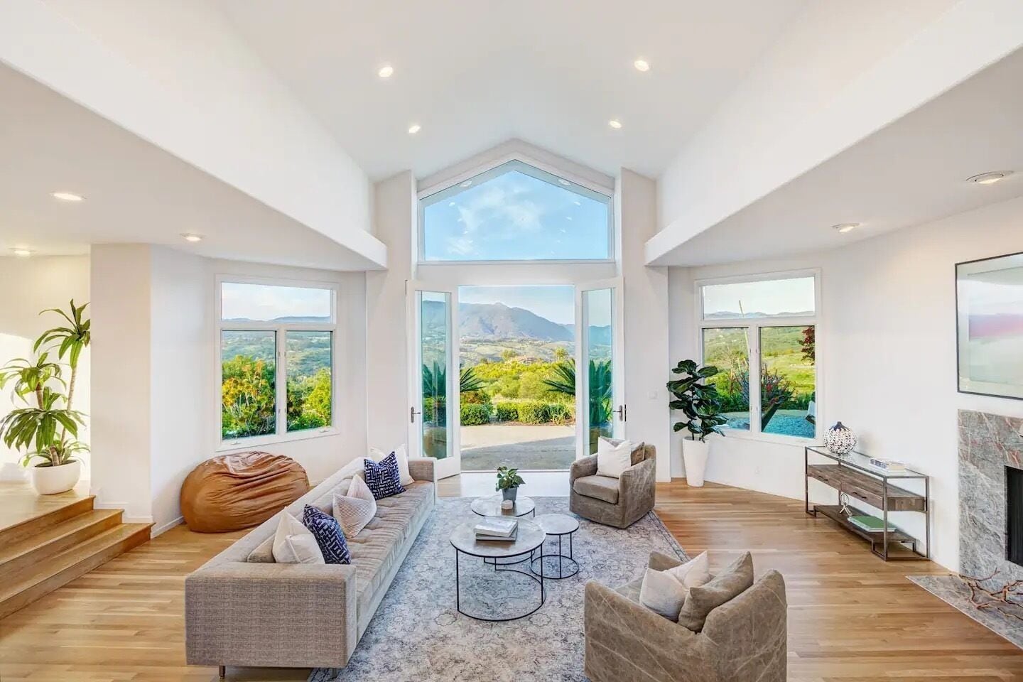 Smart TV, table tennis, books, printers