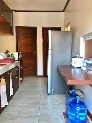 Fridge, microwave, coffee/tea maker, electric kettle