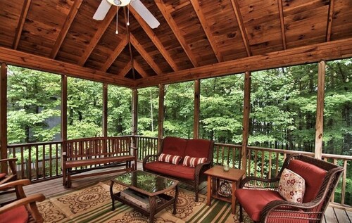 Exhale by the Fire at Crestview Cottage, 3-person Canoe Included