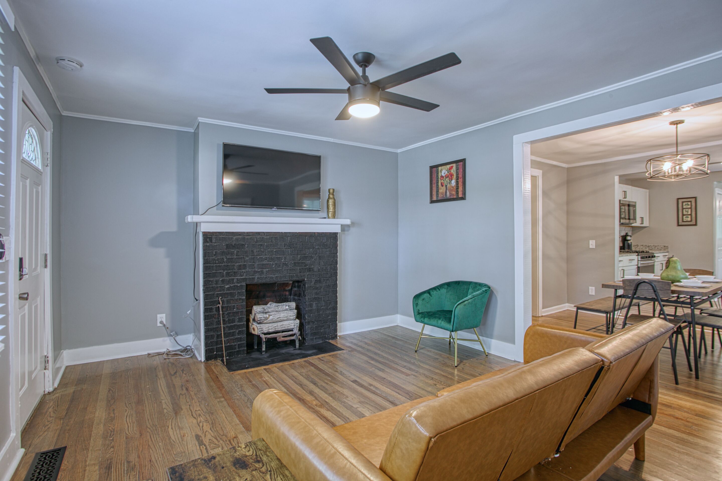 Amazing | Spacious +Selfie Room | Close to Downtown ATL