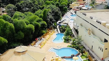 12 indoor pools, 15 outdoor pools, open open 24 hours, sun loungers